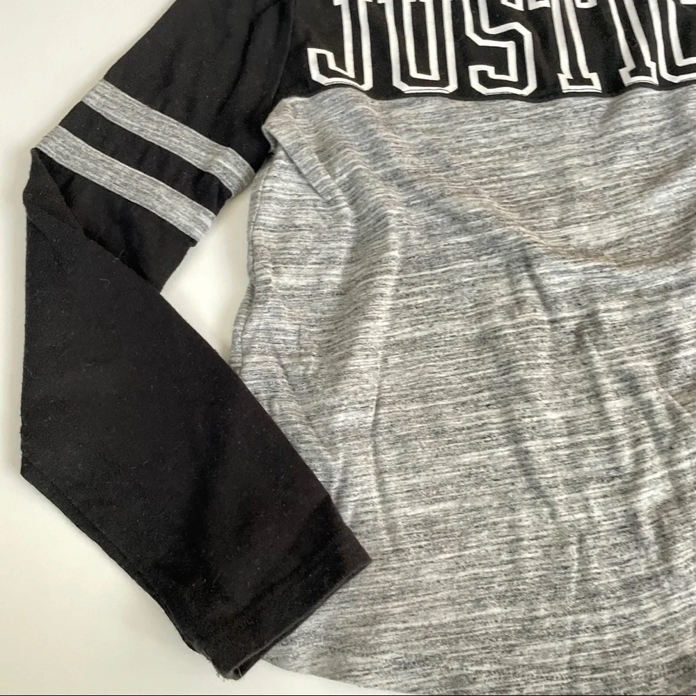Justice tee